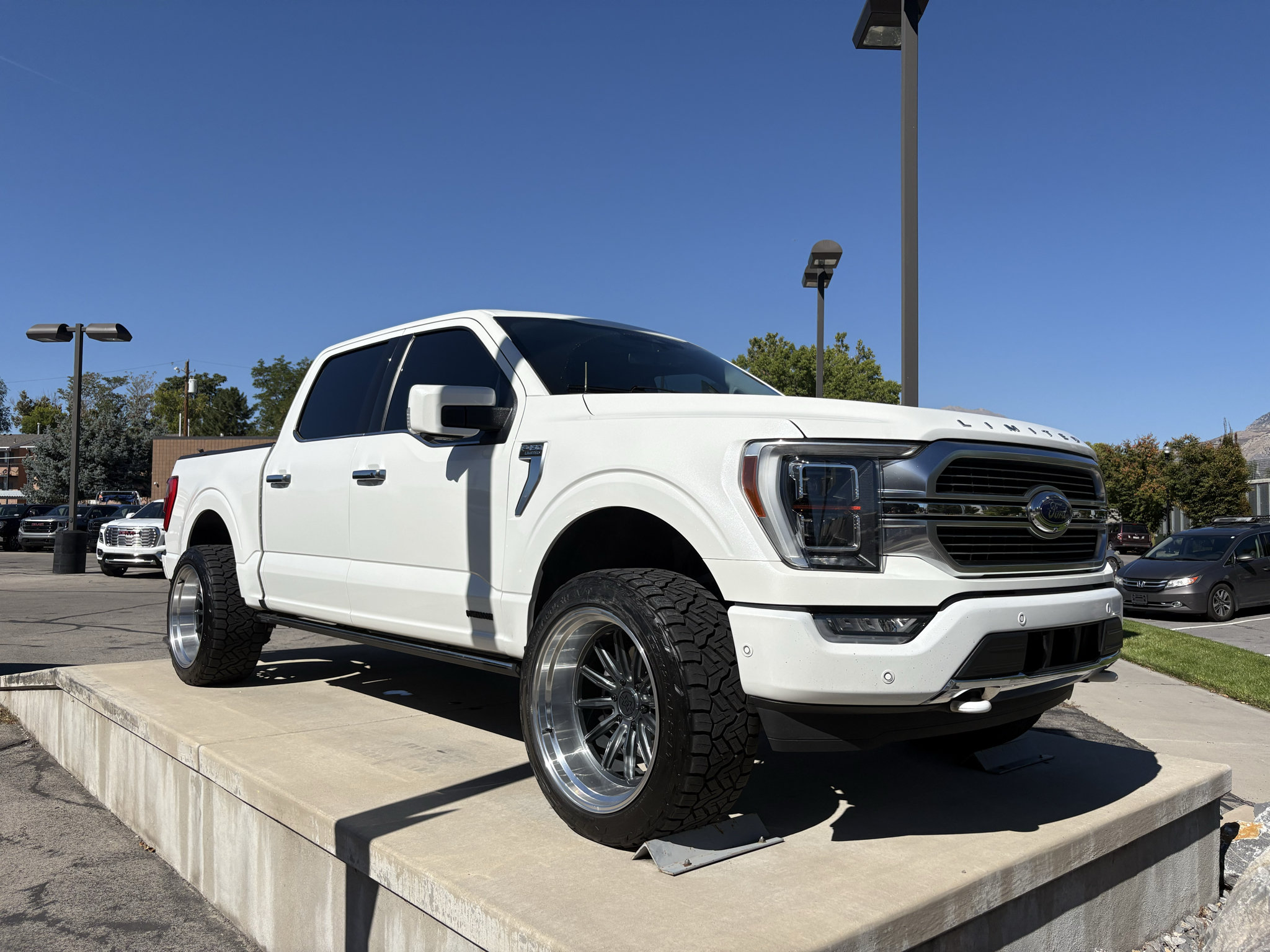 Used 2023 Ford F150 Limited AWD/4WD image 1