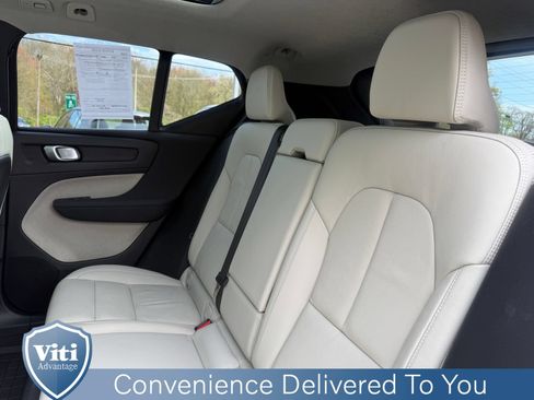 Certified 2024 Volvo XC40 B5 Plus w/ Protection Package Premier AWD/4WD image 22