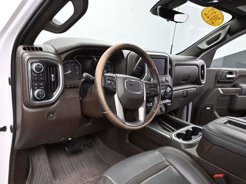 Used 2022 GMC Sierra 3500 Denali w/ Denali Ultimate Package AWD/4WD image 24