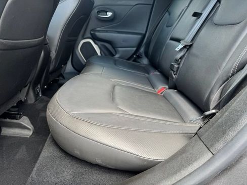Used 2016 Jeep Renegade Limited AWD/4WD image 8