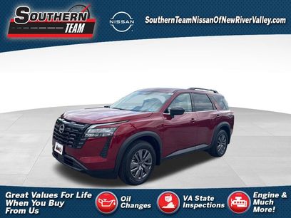 New 2026 Nissan Pathfinder SV w/ SV Premium Package