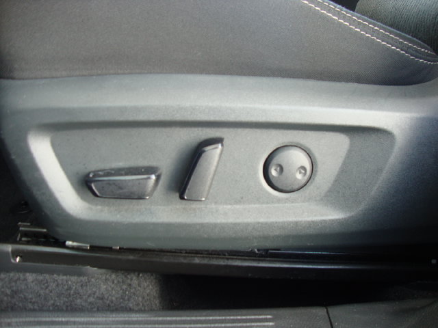 Used 2026 Nissan Rogue SV FWD image 16