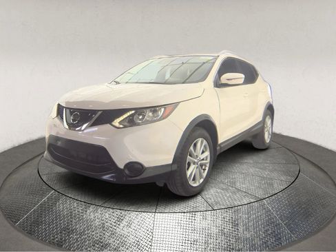 Used 2019 Nissan Rogue Sport SV image 3