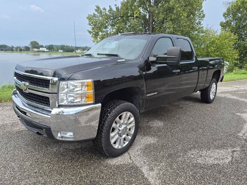 Used 2008 Chevrolet Silverado 2500 LT w/ 1LT Convenience Package AWD/4WD image 1
