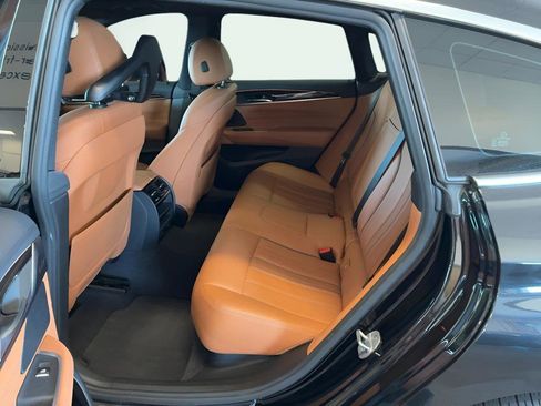 Used 2018 BMW 640i Gran Turismo xDrive image 10