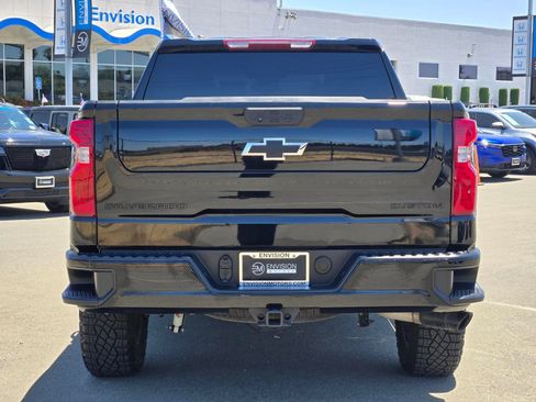 Used 2024 Chevrolet Silverado 1500 Custom Trail Boss w/ Dark Appearance Package AWD/4WD image 6