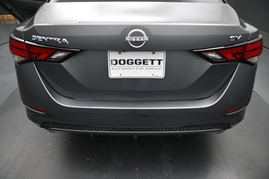Used 2024 Nissan Sentra SV FWD image 2