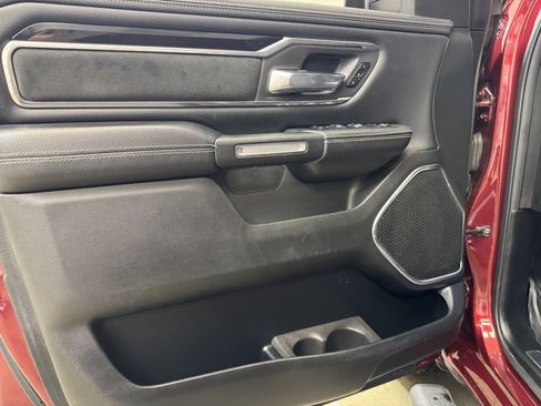 Used 2019 RAM 1500 Laramie w/ Sport Appearance Package image 9