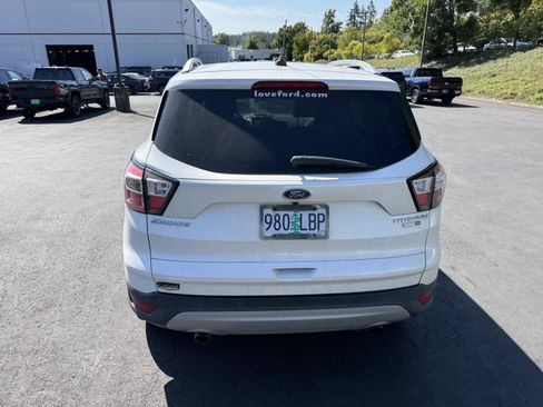 Used 2017 Ford Escape Titanium AWD/4WD image 4