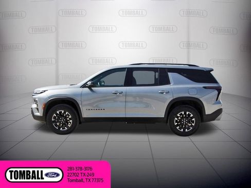 Used 2024 Chevrolet Traverse Z71 AWD/4WD image 4