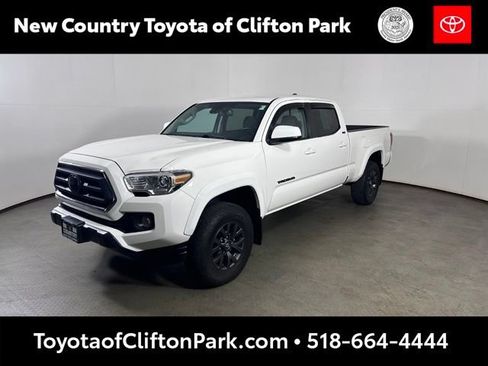 Used 2021 Toyota Tacoma SR5 AWD/4WD image 7