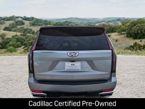 Used 2024 Cadillac Escalade ESV Premium Luxury w/ LPO, Floor Liner Package AWD/4WD image 9