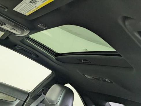 Used 2017 Cadillac ATS V w/ Luxury Package RWD image 30