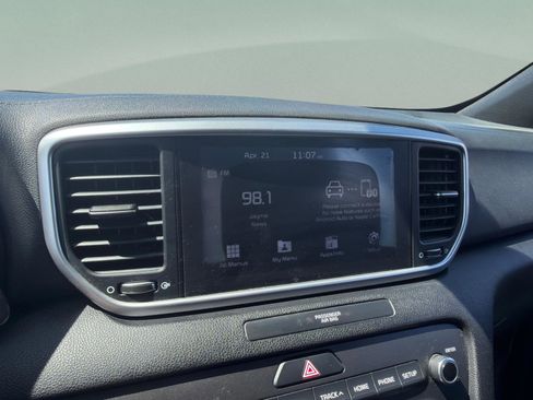 Used 2020 Kia Sportage S w/ S Sunroof Package AWD/4WD image 25
