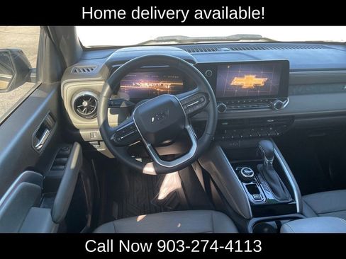 Used 2023 Chevrolet Colorado ZR2 w/ ZR2 Convenience Package III image 17