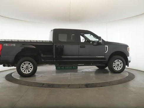 Used 2019 Ford F250 XLT w/ XLT Value Package image 6