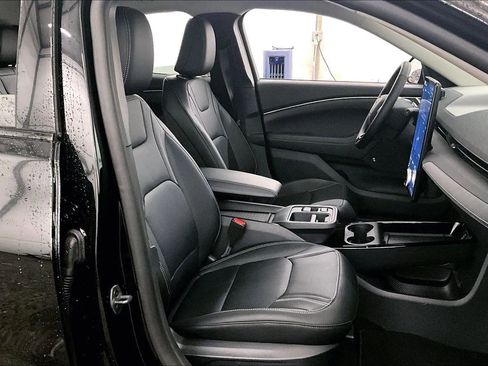 New 2025 Ford Mustang Mach-E Premium image 10