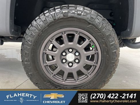 Used 2019 Chevrolet Colorado ZR2 w/ Colorado ZR2 Bison Edition image 20