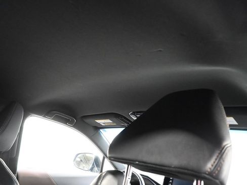 Used 2022 Toyota Venza XLE AWD/4WD image 17