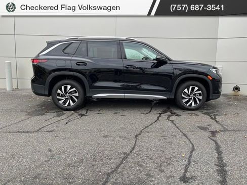 New 2026 Volkswagen Tiguan S image 5