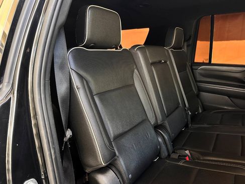 Used 2021 GMC Yukon XL SLT AWD/4WD image 72