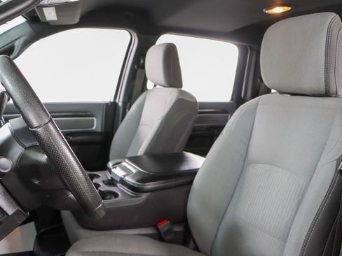 Used 2023 RAM 2500 Big Horn w/ Cold Weather Group AWD/4WD image 24