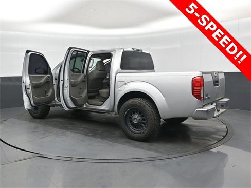 Used 2012 Nissan Frontier S image 43