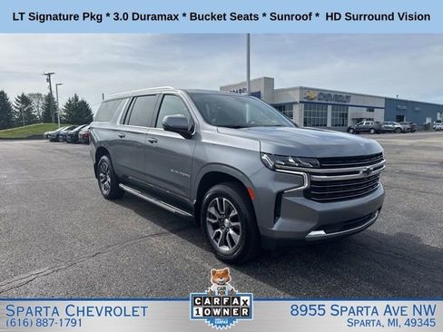 Used 2022 Chevrolet Suburban LT w/ LT Signature Plus Package AWD/4WD image 1