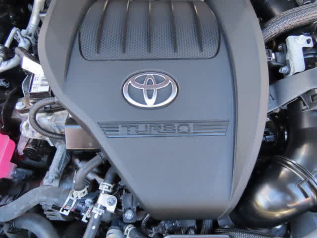 Used 2024 Toyota Highlander XLE AWD/4WD image 11