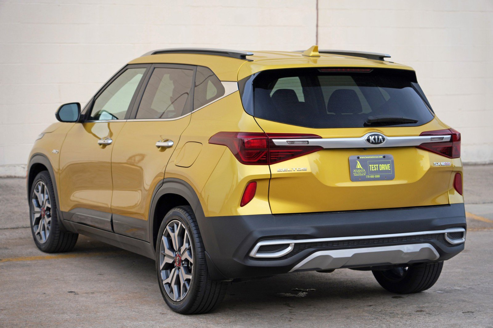 Used 2021 Kia Seltos SX w/ SX Sunroof Package AWD/4WD image 45