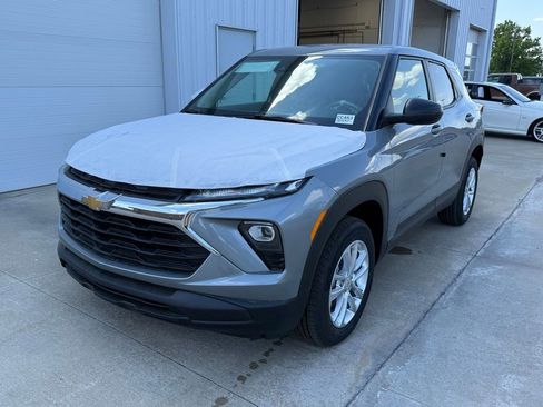 New 2026 Chevrolet TrailBlazer LS w/ LS Convenience Package AWD/4WD image 5
