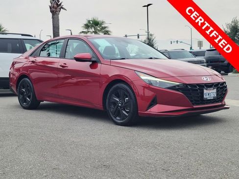 Certified 2023 Hyundai Elantra SEL w/ Preferred Accessory Package image 26