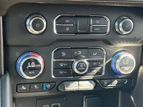 Used 2023 GMC Yukon AT4 w/ AT4 Premium Package AWD/4WD image 30