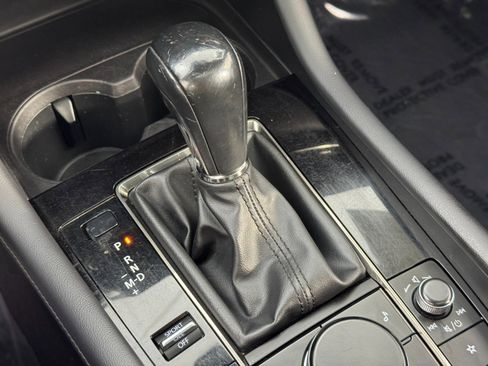 Used 2022 MAZDA MAZDA3 s image 28