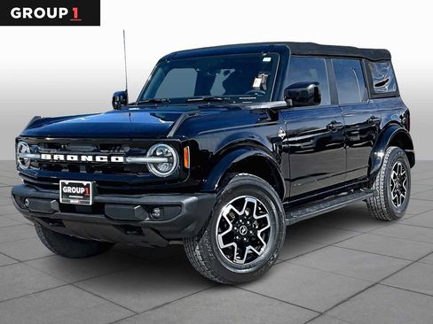 Used 2022 Ford Bronco Outer Banks image 1