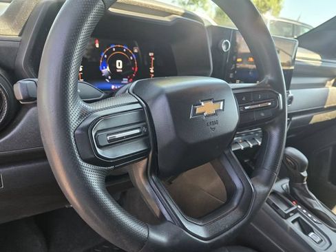 Used 2023 Chevrolet Colorado W/T RWD image 16