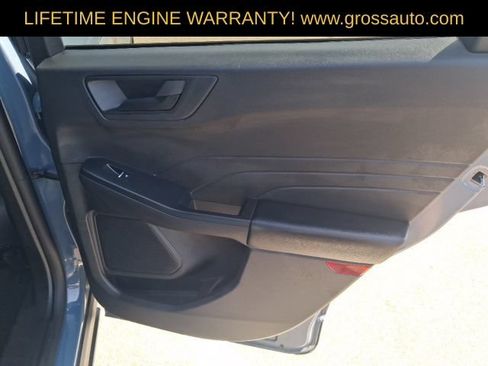 Used 2025 Ford Escape Active AWD/4WD image 30