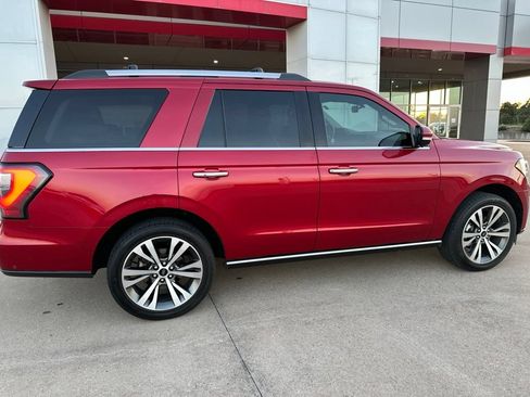 Used 2021 Ford Expedition Limited RWD image 8