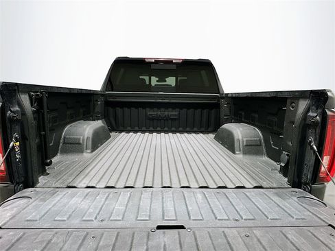 Used 2024 GMC Sierra 1500 SLT image 27