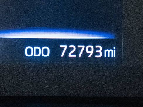 Used 2024 Toyota Corolla LE FWD image 17