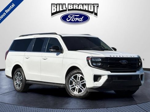 Used 2025 Ford Expedition Max Active AWD/4WD image 1