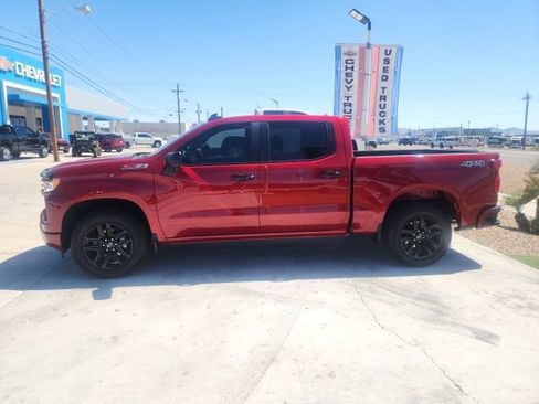Used 2024 Chevrolet Silverado 1500 RST w/ Z71 Off-Road Package image 7