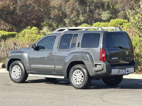 Used 2014 Nissan Xterra S RWD image 4