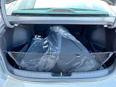 New 2025 Hyundai Elantra SEL image 24