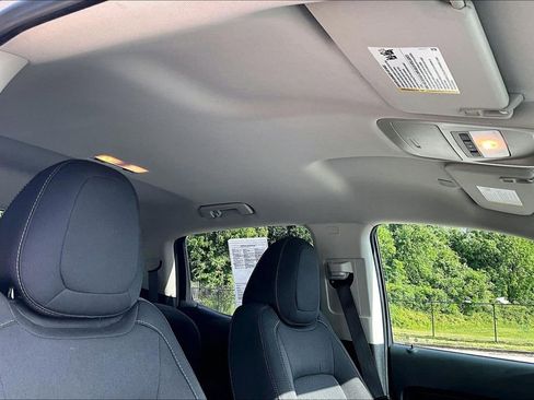 Used 2022 Chevrolet Colorado LT RWD image 24