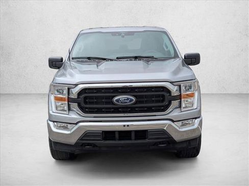 Used 2021 Ford F150 XLT image 2