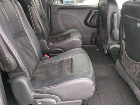 Used 2018 Dodge Grand Caravan SXT w/ Driver Convenience Group image 20