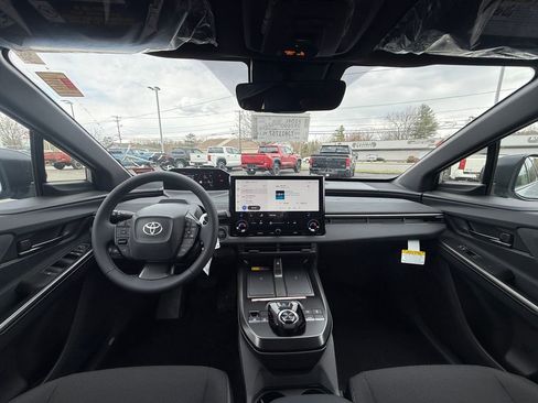 New 2026 Toyota C-HR AWD/4WD image 9