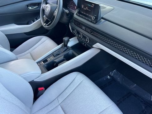 Used 2024 Honda Accord LX image 32