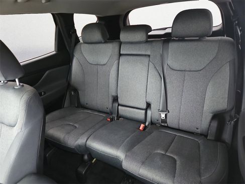 Used 2022 Hyundai Santa Fe SEL image 9